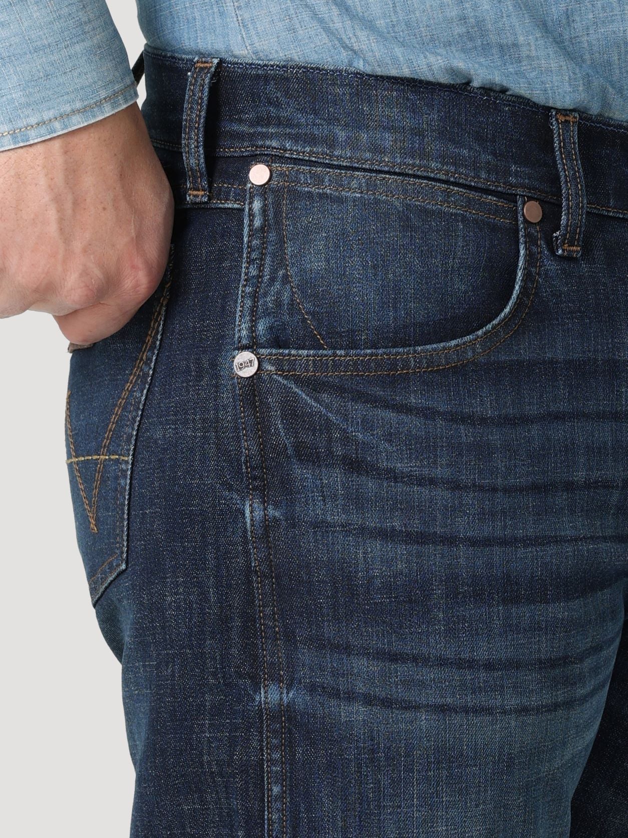 Wrangler Men's Retro Slim Boot Cut Jean