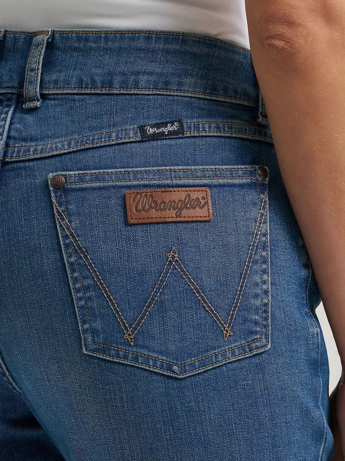 Wrangler Women's Retro Mae Mid Rise Bootcut Jean
