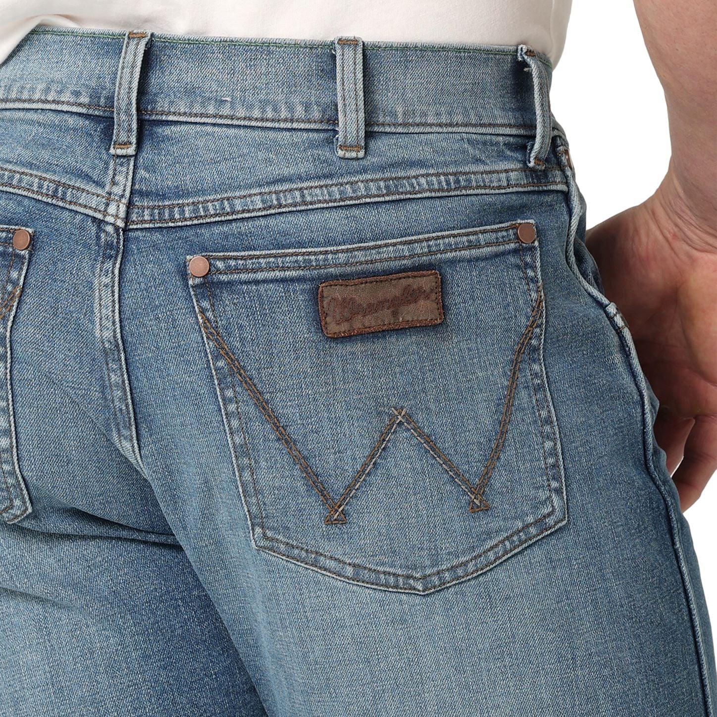 Wrangler Men's Retro Slim Fit Straight Leg Jean