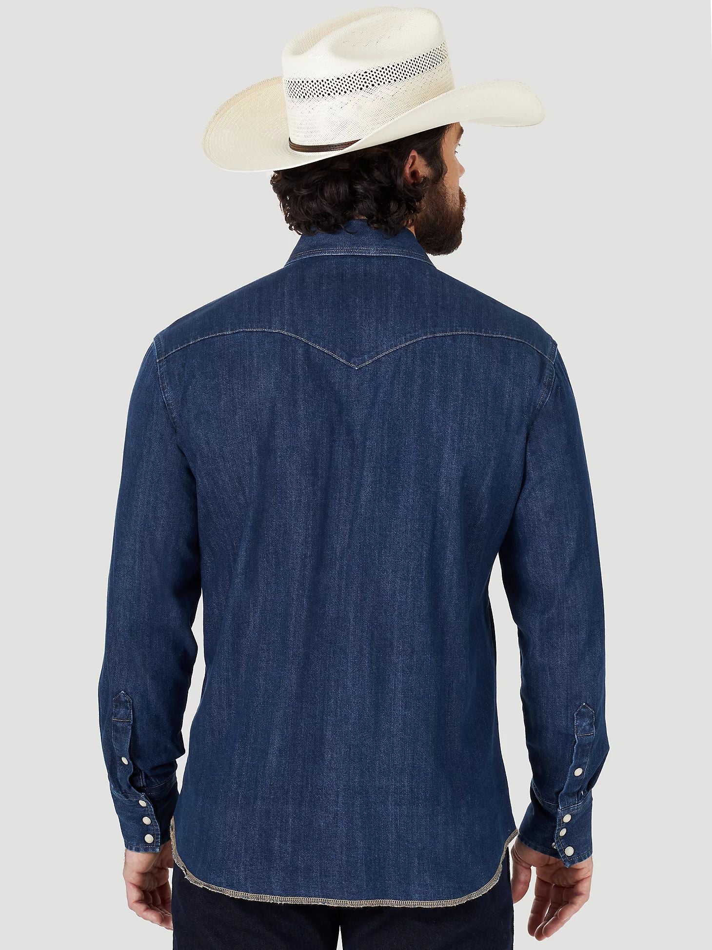 Wrangler Men's Cowboy cut Long Sleeve Western Denim Snap Work Shirt