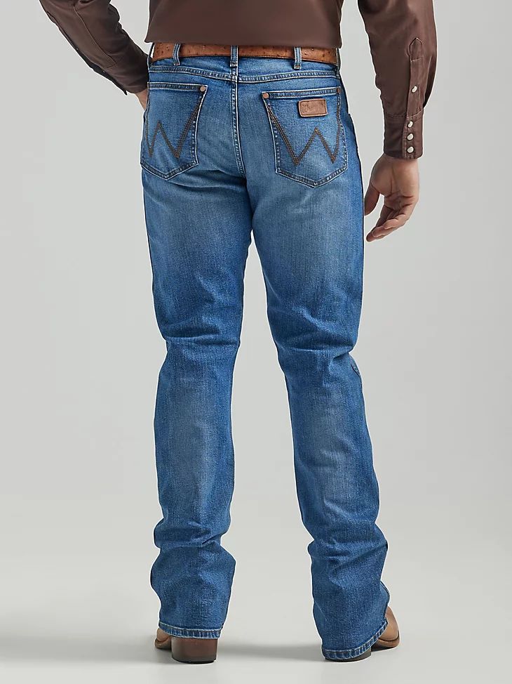Wrangler Men's Retro Slim Fit Boot Cut Jean