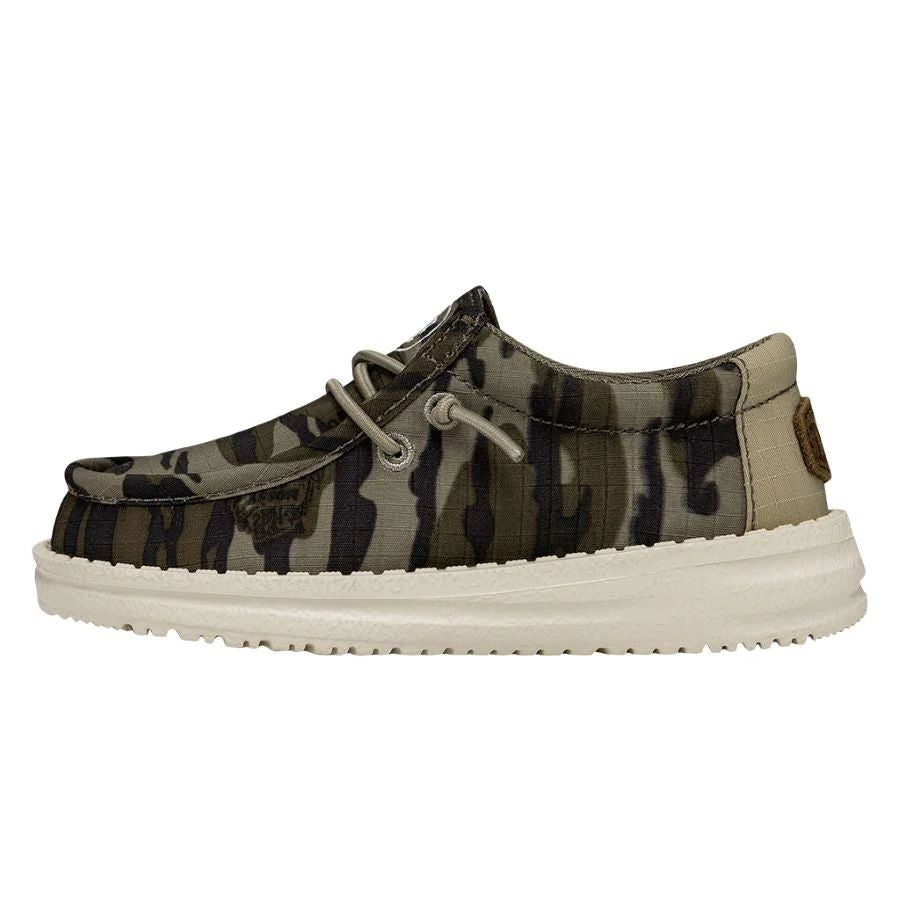 Hey Dude Kids Wally Mossy Oak Bottomland Camo display picture 1