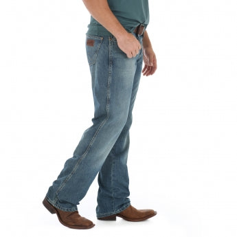 Wrangler Retro® Boot Cut Jean