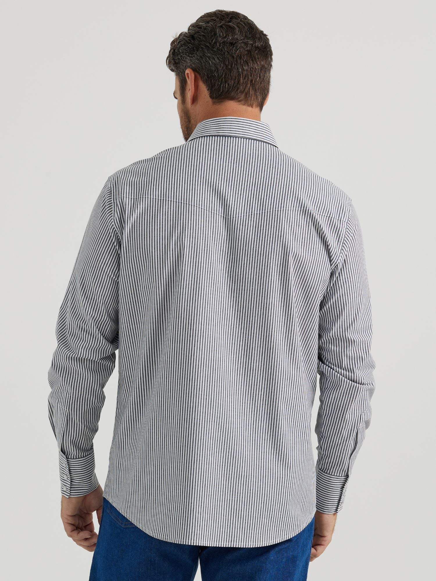 Wrangler Men's Wrinkle Resist Long Sleeve Western Snap Stripe Shirt