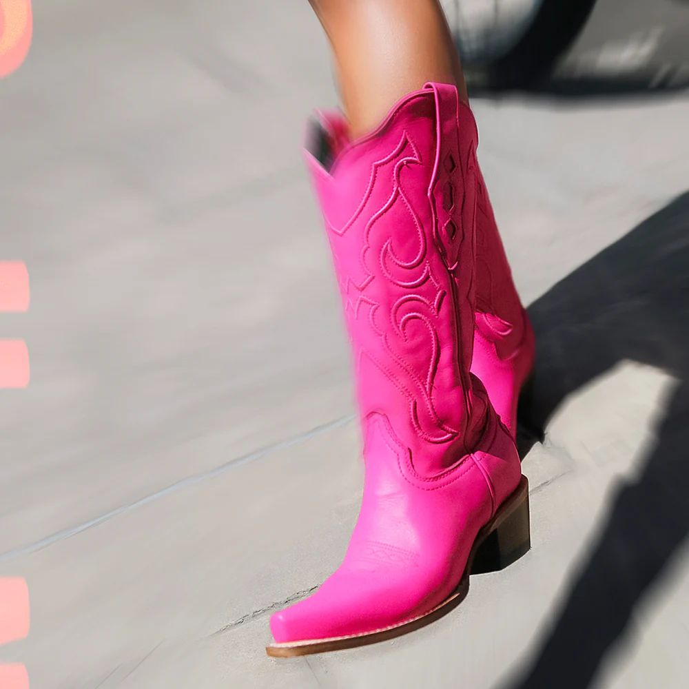 Corral Women's Embroidered Fuchsia Pink Snip Toe Boots