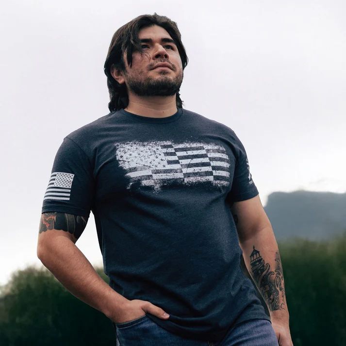 Grunt Men's Bar Flag T-Shirt