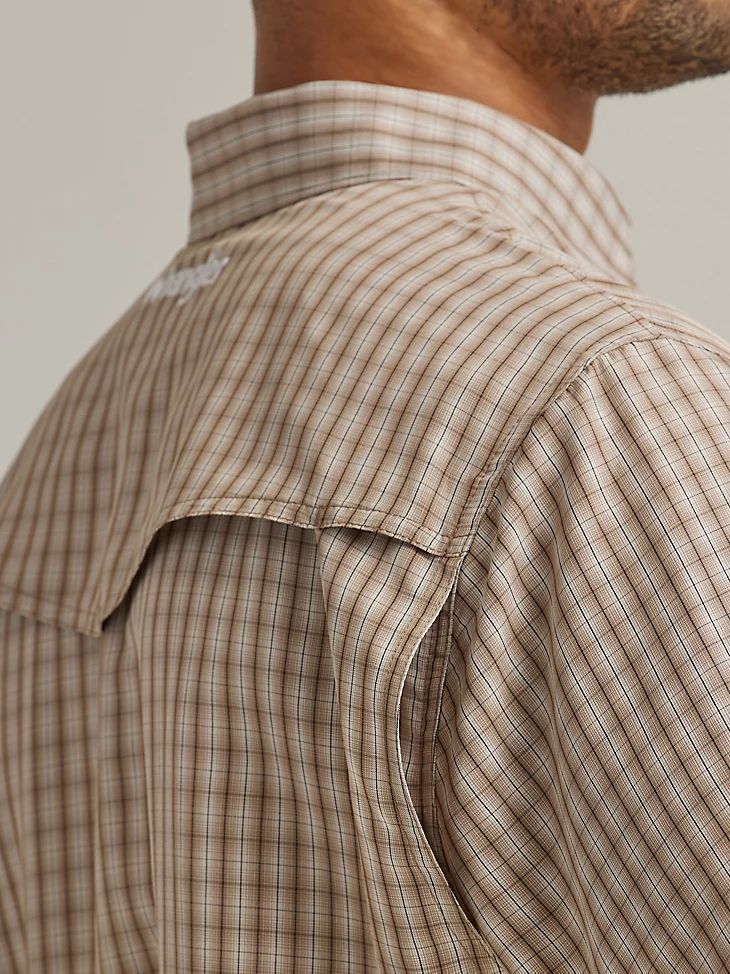 Wrangler Men's Performance Snap Short Sleeve Plaid Shirt