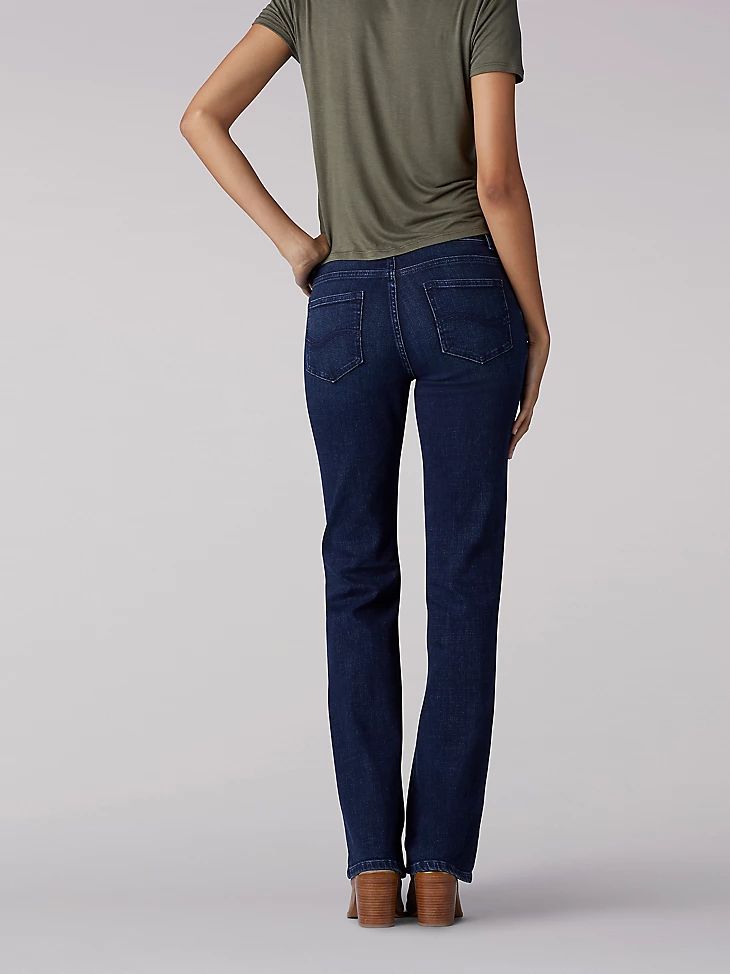 Lee Women's Flex Motion Regular Fit Bootcut Jean