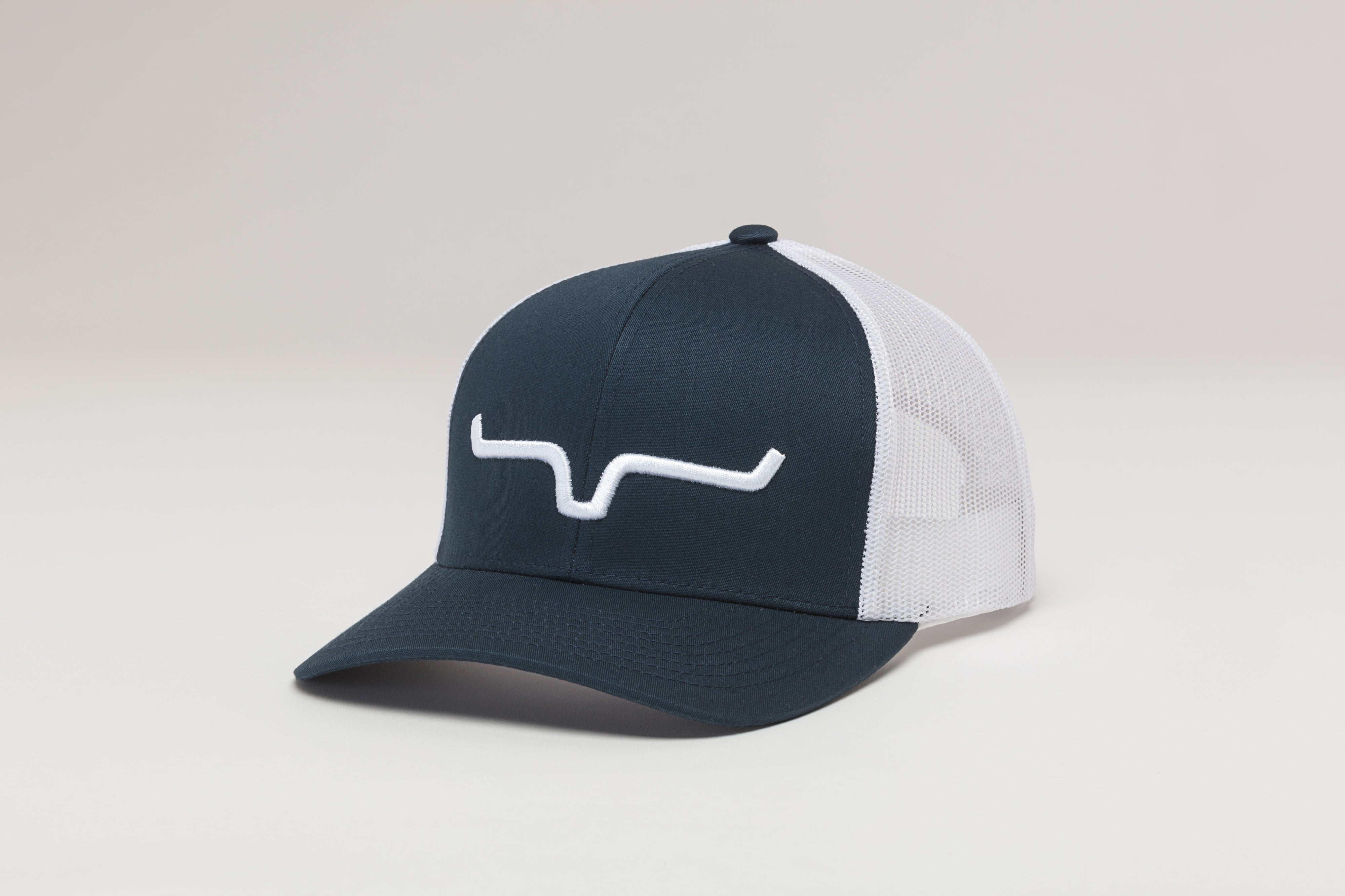 Kimes Ranch Men's Weekly Trucker