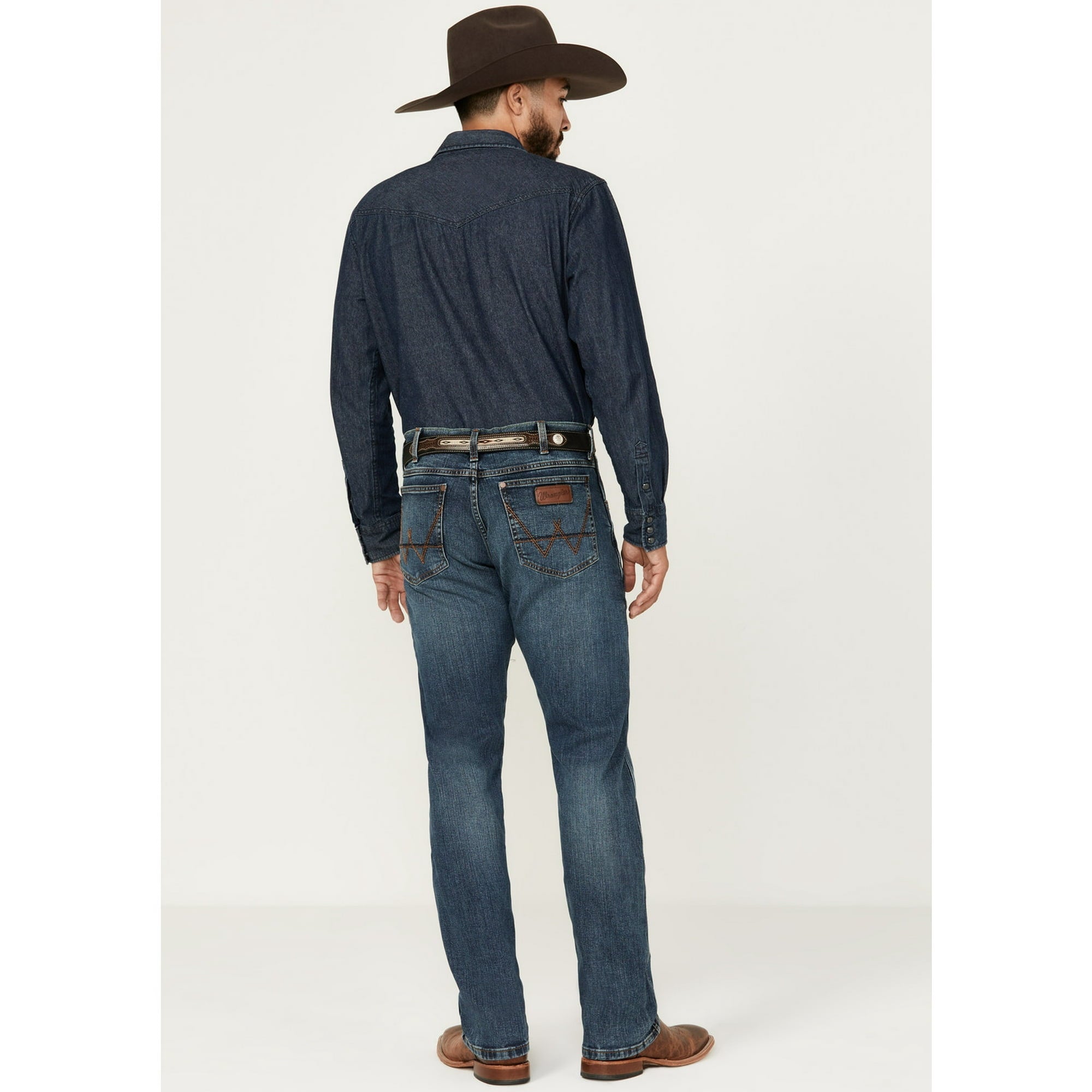 Wrangler Men's Retro Men's Medium Wash Slim Straight Stretch Denim Jeans