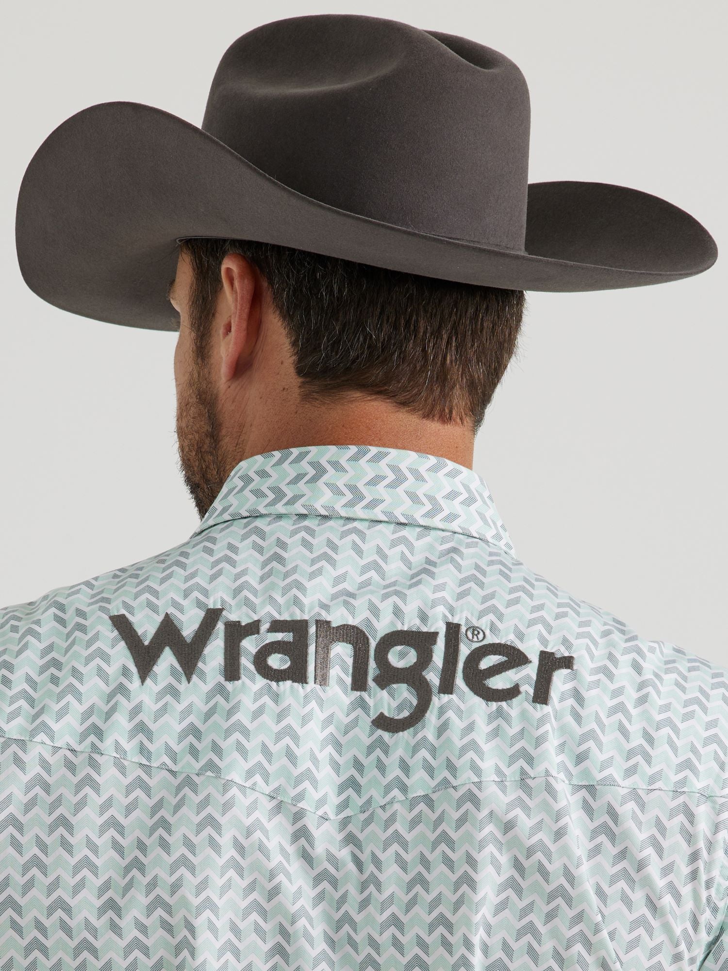Wrangler Men's Logo Long Sleeve Western Snap Shirt
