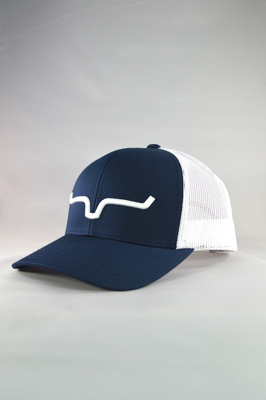 Kimes Ranch Men's Weekly Trucker