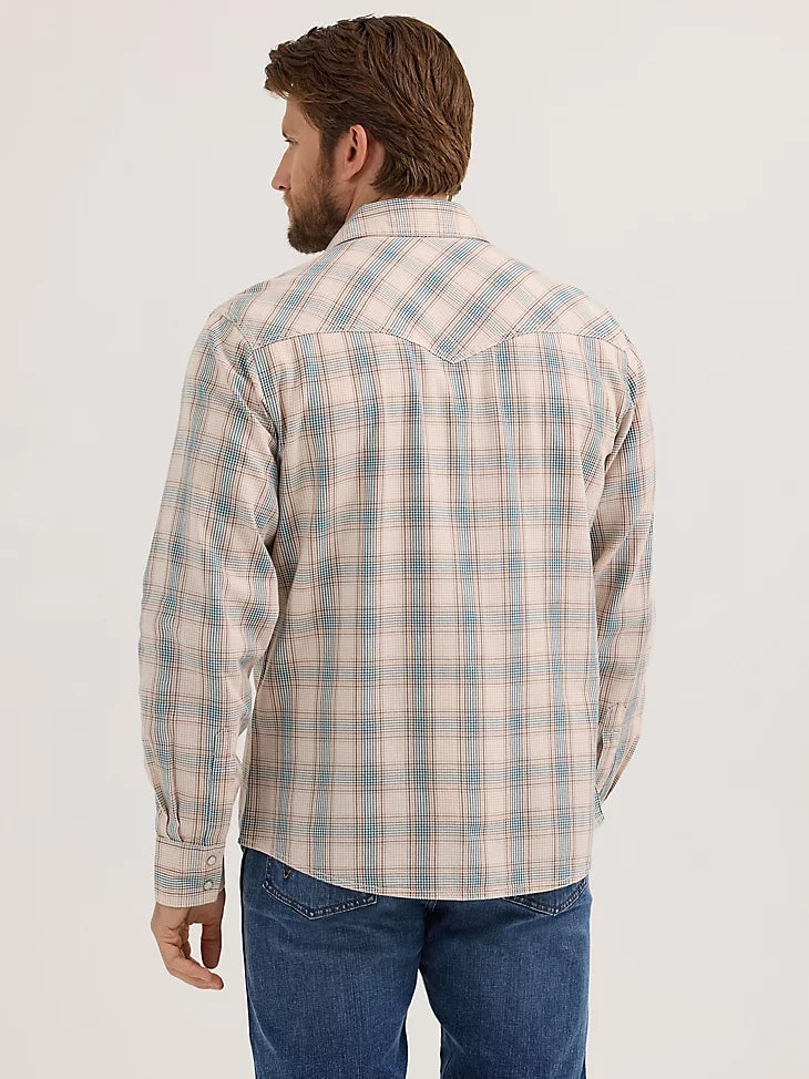 Wrangler Men's Retro Premium Long Sleeve Western Snap Plaid Shirt