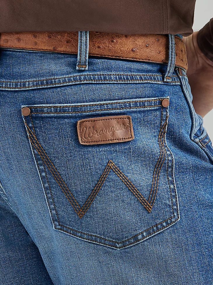 Wrangler Men's Retro Slim Fit Boot Cut Jean