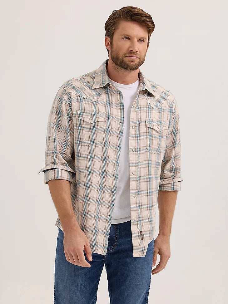 Wrangler Men's Retro Premium Long Sleeve Western Snap Plaid Shirt