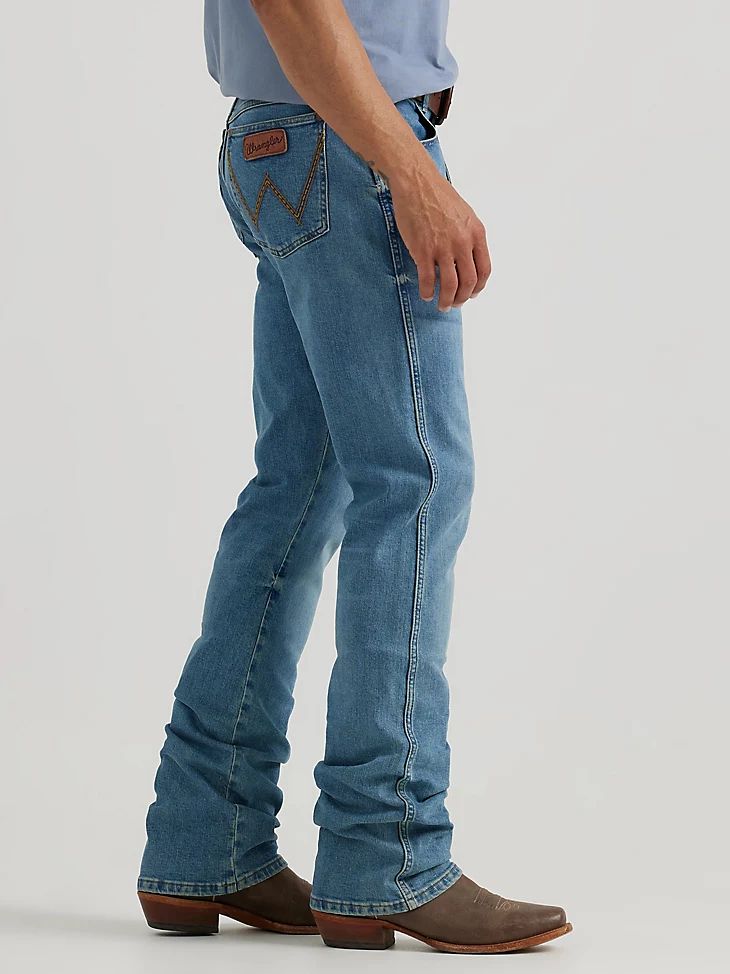 Wrangler Men's Retro Slim Fit Bootcut Jean