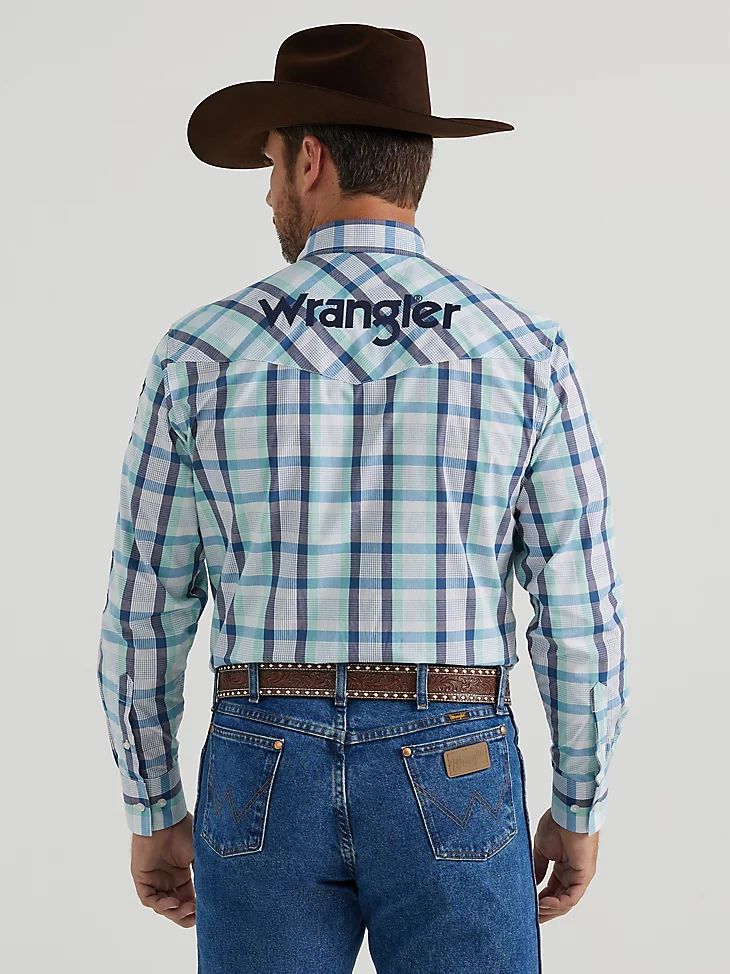 Wrangler Men's Logo Long Sleeve Western Snap Shirt