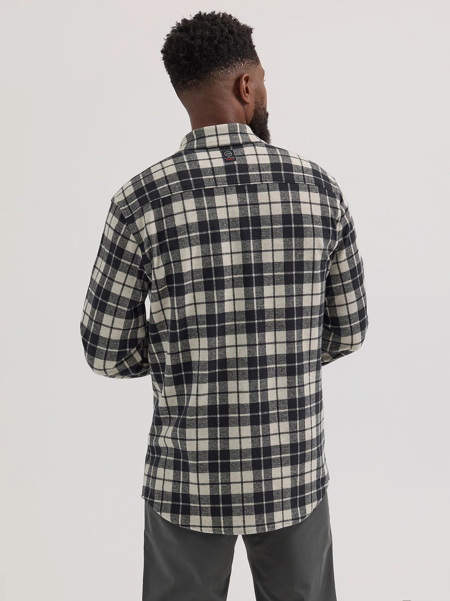 Wrangler Men's ATG Campsite Plaid Shirt
