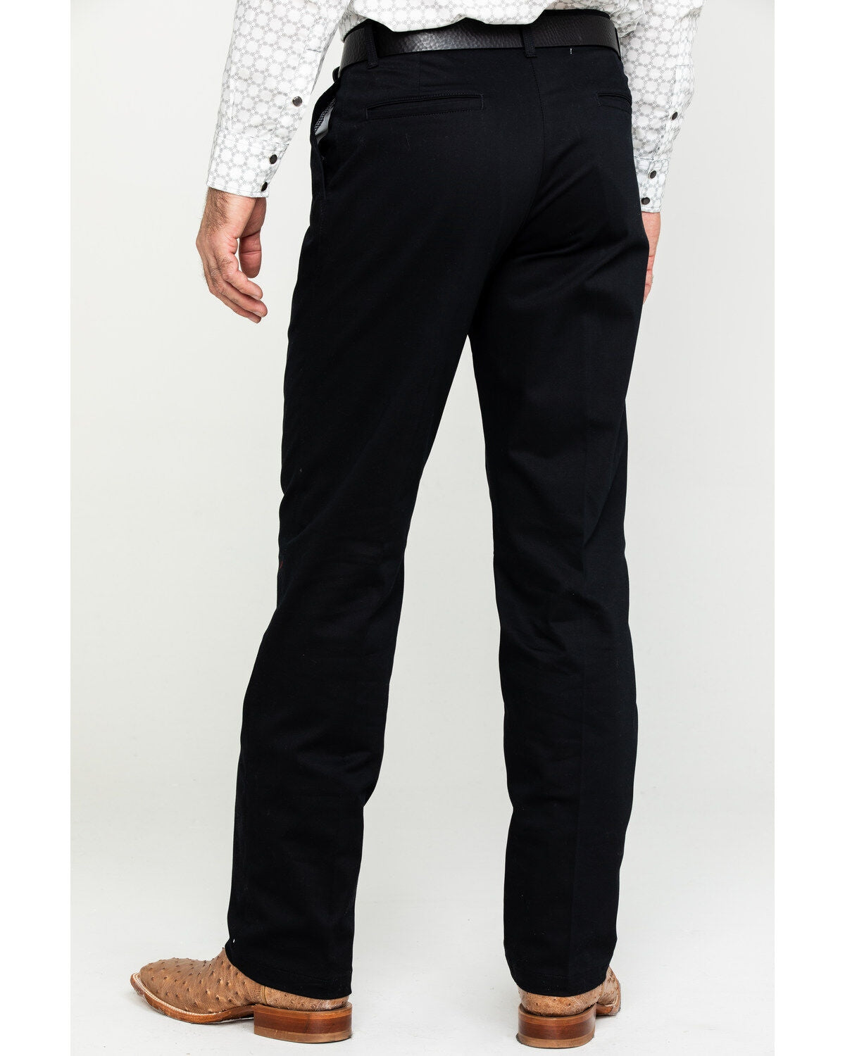 Wrangler Men's Casual Riata Pleated Pants