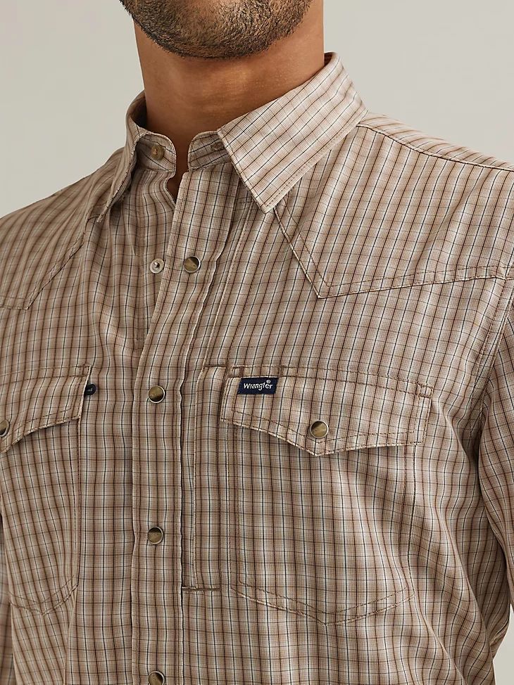 Wrangler Men's Performance Snap Short Sleeve Plaid Shirt