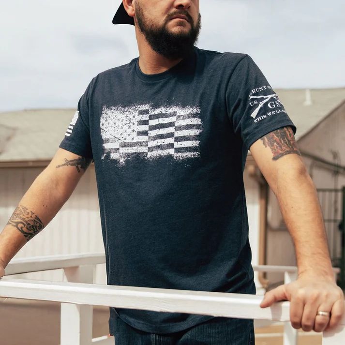 Grunt Men's Bar Flag T-Shirt