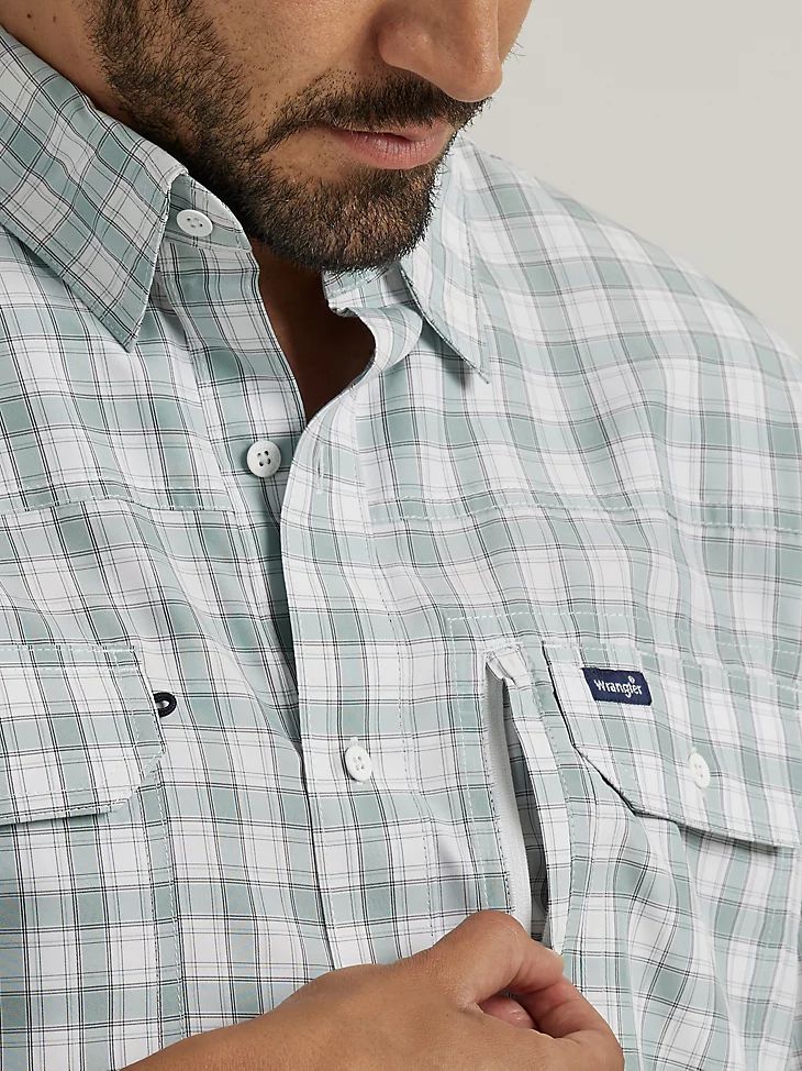 Wrangler Men's Performance Button Front Long Sleeve Plaid Shirt