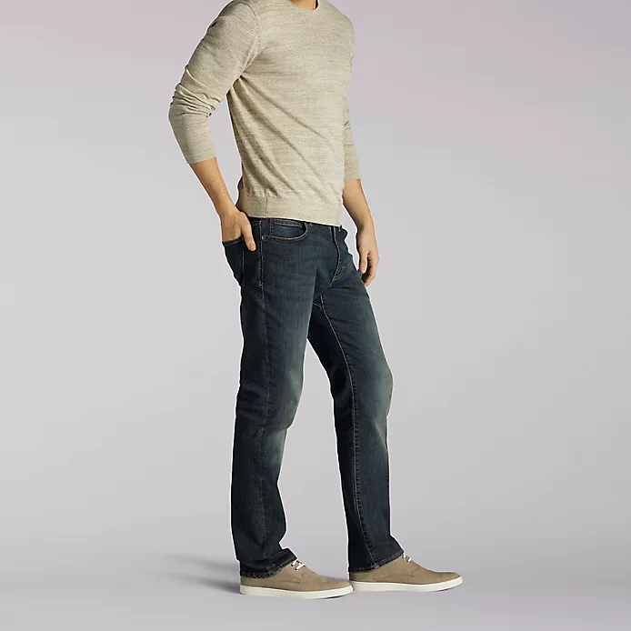 Lee Men's Extreme Motion Straight Fit Tapered Leg Jeans