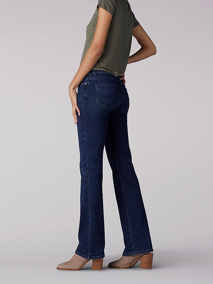 Lee Women's Flex Motion Regular Fit Bootcut Jean